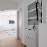 Deluxe Design *