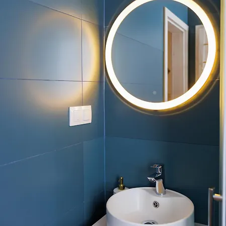 Deluxe Design * Debreţin