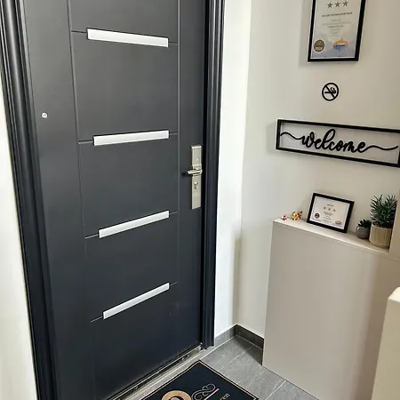 Deluxe Design Apartament Debreţin