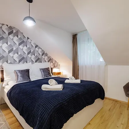 Apartament Deluxe Design Debreţin
